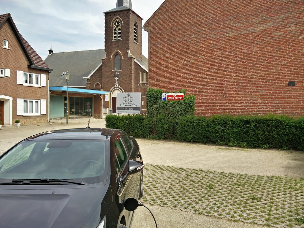 De Twie Keuninge Maasmechelen Esterno foto